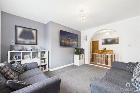 Living Room Pic 1