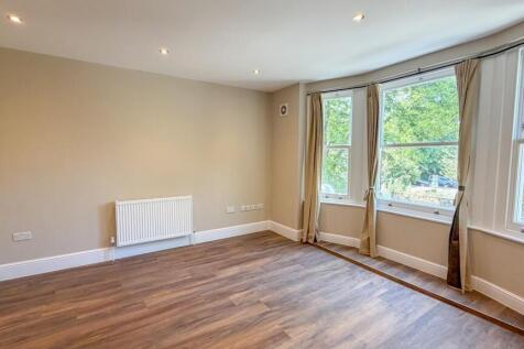 Silver Street, Enfield photo 4