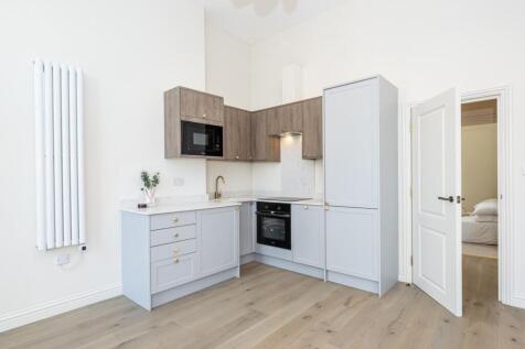 Kilburn High Road 183A-006 LR.jpg
