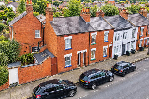 3-bed terraced on Edward Road, Clarendon Park, Leicester LE2, £1,300/mo