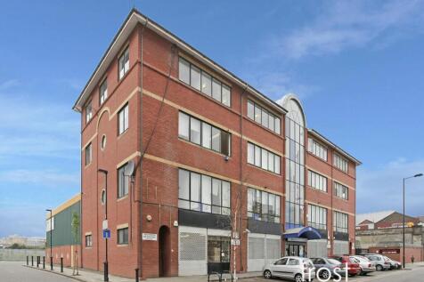 Freston_Road_151_W10_building_external