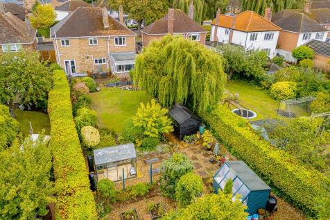 19 Maple Grove (Spalding)-2.jpg