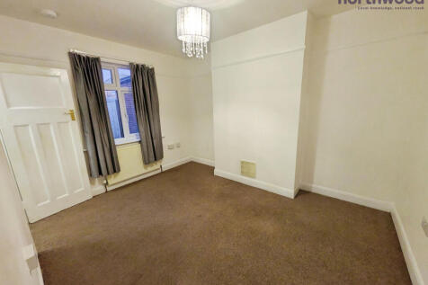 South Mill Road, Regents Park, SO15 photo 4