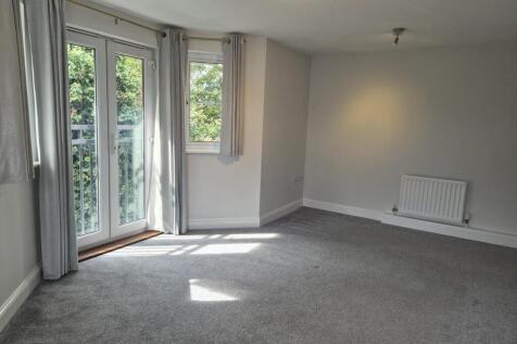 Griffin Court, Gillingham photo 3