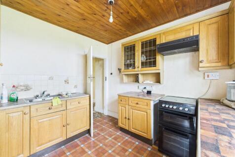 3-bedroom detached bungalow  (37).jpg