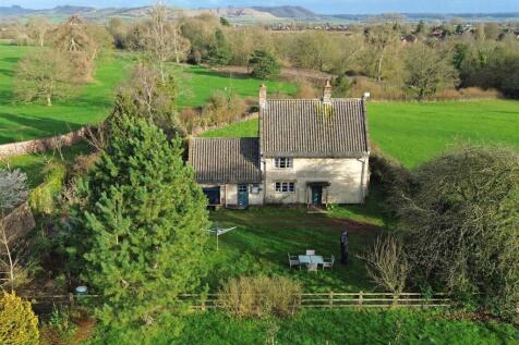 1 - Detached House for Auction, Bromham, Chippenha