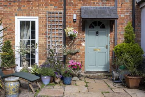 Private Entrance