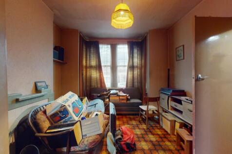 69 Inverine Road, Charlton, London, SE7 7NJ