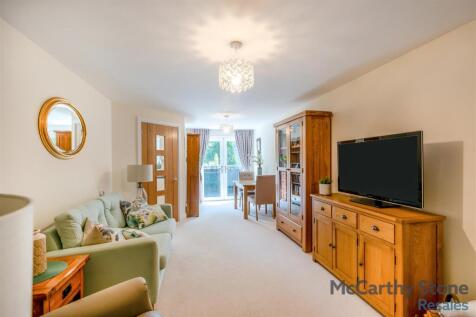 8699386-interior14.jpg