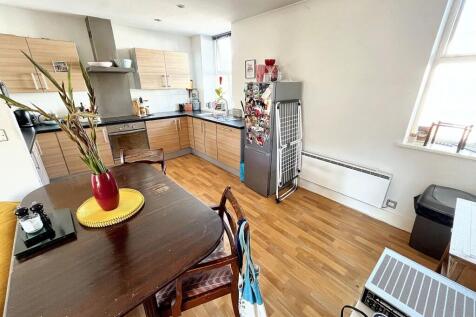 Lounge-Dining-Kitchen