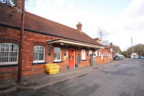 Bookham Station.JPG