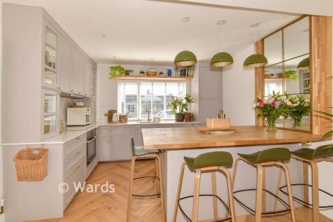 Lounge/ Kitchen