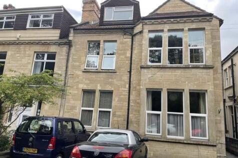 A charming exterior view of a well-maintained p...