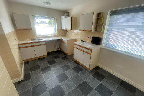 Pine grove court photo 5
