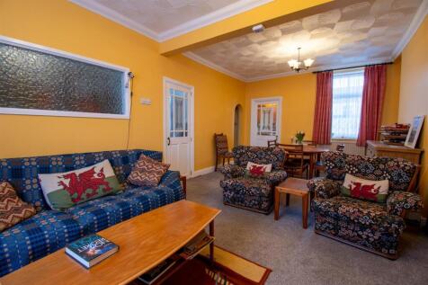 Living / Dining Room