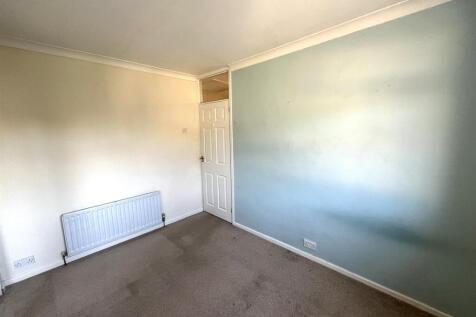 Rutherglen Avenue, Whitley - Bedroom