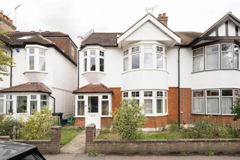 Buckingham Road, E11