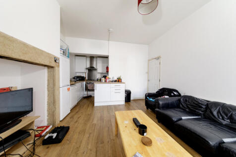 Ashleigh Grove, Jesmond, Newcastle-Upon-Tyne, NE2 photo 4