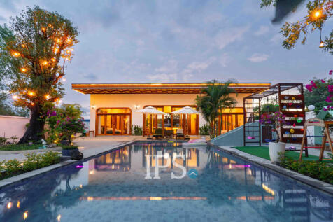 4 Bedroom Villa For Sale - Svay Dangkum, Siem Reap
