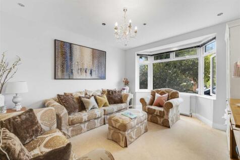 41 Wood Lane, Isleworth TW7 5EF-19.jpg