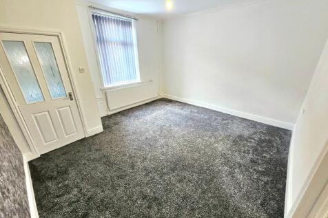 Hanson Street, Oldham, OL4 photo 5
