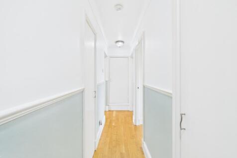 CAM02023G0-PR0168-STILL015