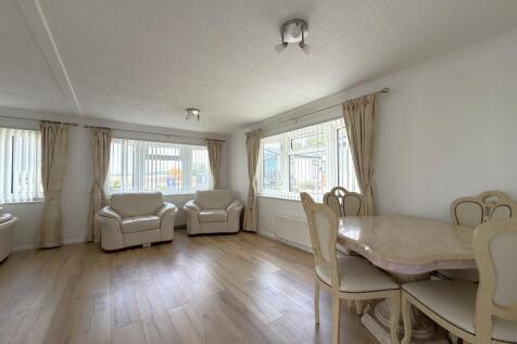 Yew Tree Park Homes, Charing, Ashford photo 4
