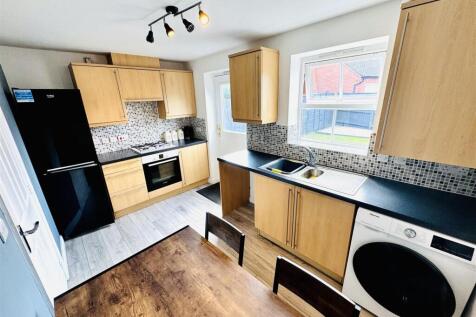 Drovers Close, Uttoxeter, ST14 7FH photo 5