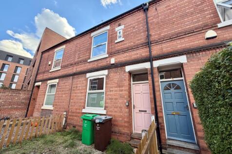 5-bed house on Grimsby Terrace, NOTTINGHAM, £2,500/mo