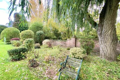 14 coton manor-2.jpg