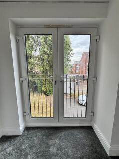 Ladybarn Crescent, Fallowfield, Manchester photo 4