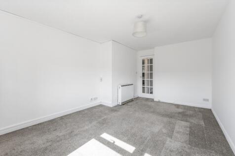 Greenfarm Road, Newton Mearns, East Renfrewshire, G77 photo 3