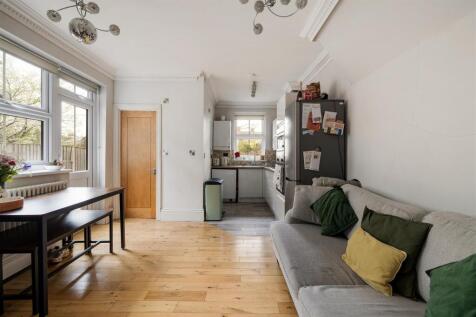 Francis Road, E10