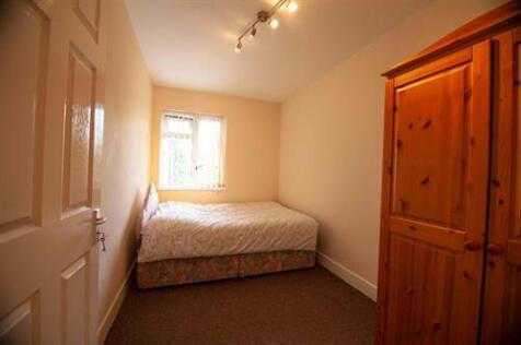 11 Lee Road, CV31 3JG photo 4