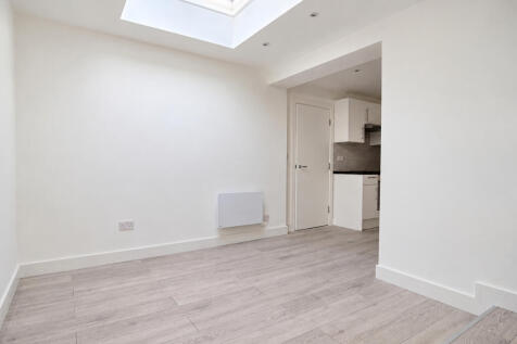 Ground Floor Flat, Main Road, Broomfield, Chelmsford, Essex photo 4