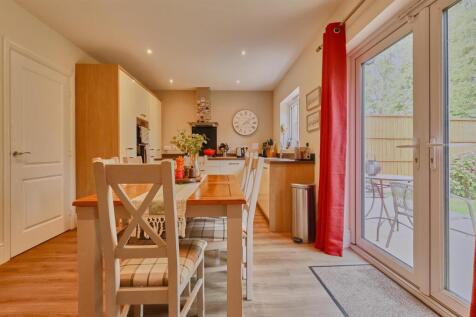 Fitted Dining Kitchen to Rear