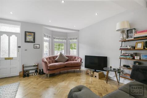 Lounge/Kitchen (Open Plan)