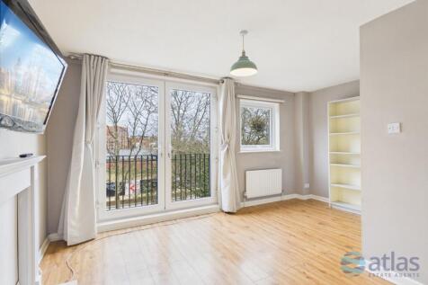 Reception Room / Bedroom