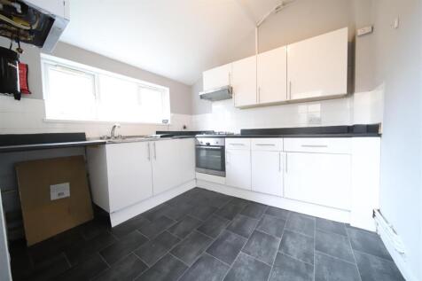 KITCHEN1.JPG