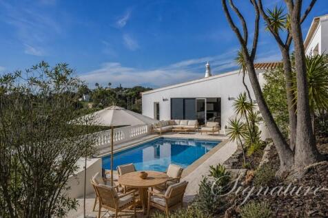 A_Outside_pool_2