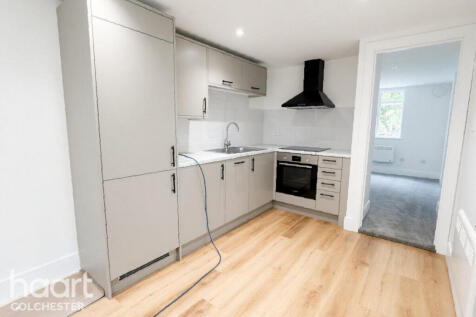 1 Bedroom Flat in CO3 3AQ