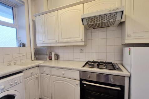 Goldhawk Road, London photo 3