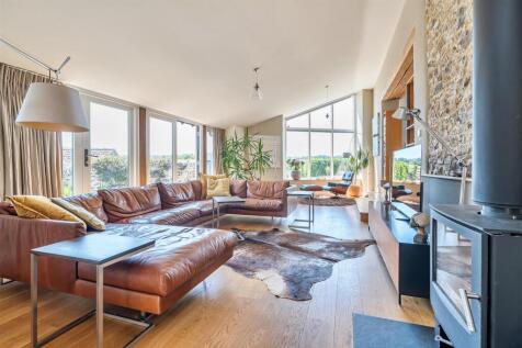 Living / Dining Room