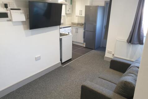 Flat 3 - 78 Bournbrook, Selly Oak, West Midlands, B29 photo 3