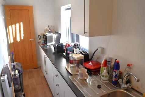 Commercial Property to rent Image 9