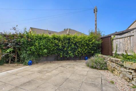 CAM03481G0-PR0113-STILL009