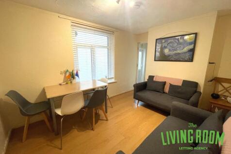 Coburn Street, Cathays, Cardiff photo 4