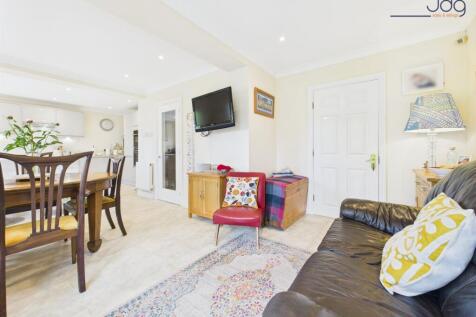 Dining and Sitting Areas