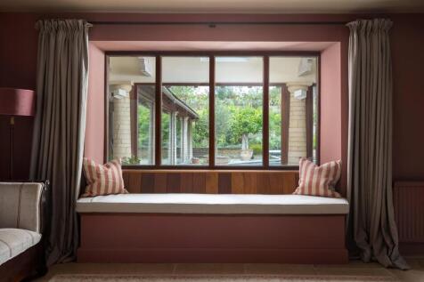 45 - High Barn - GL6 0QA - Web.jpg