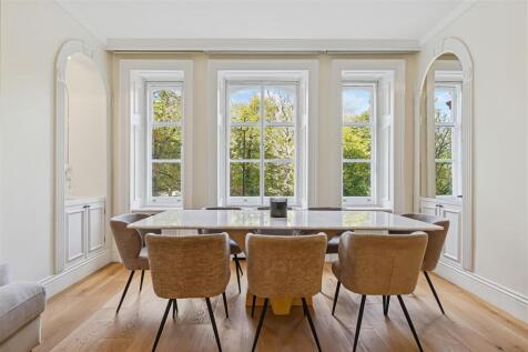 Albert Hall Mansions, Kensington Gore, SW7 photo 3